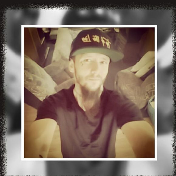 Meet your Posher, Ramon - Picture 1 of 1